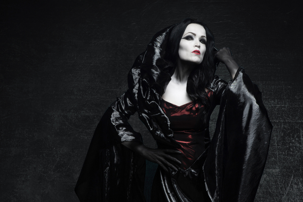 Tarja_Dark-Christmas_press-pictures_copyright-earMUSIC_credit_-Tim-Tronckoe_15_1000px