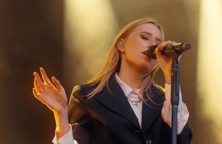 LEA_LIVE2025_CM8191_CalvinMueller_klein